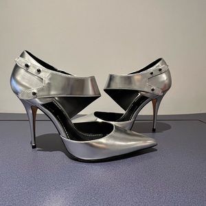 Elizabeth and James Sand Silver D’Orsay Button Side Heel